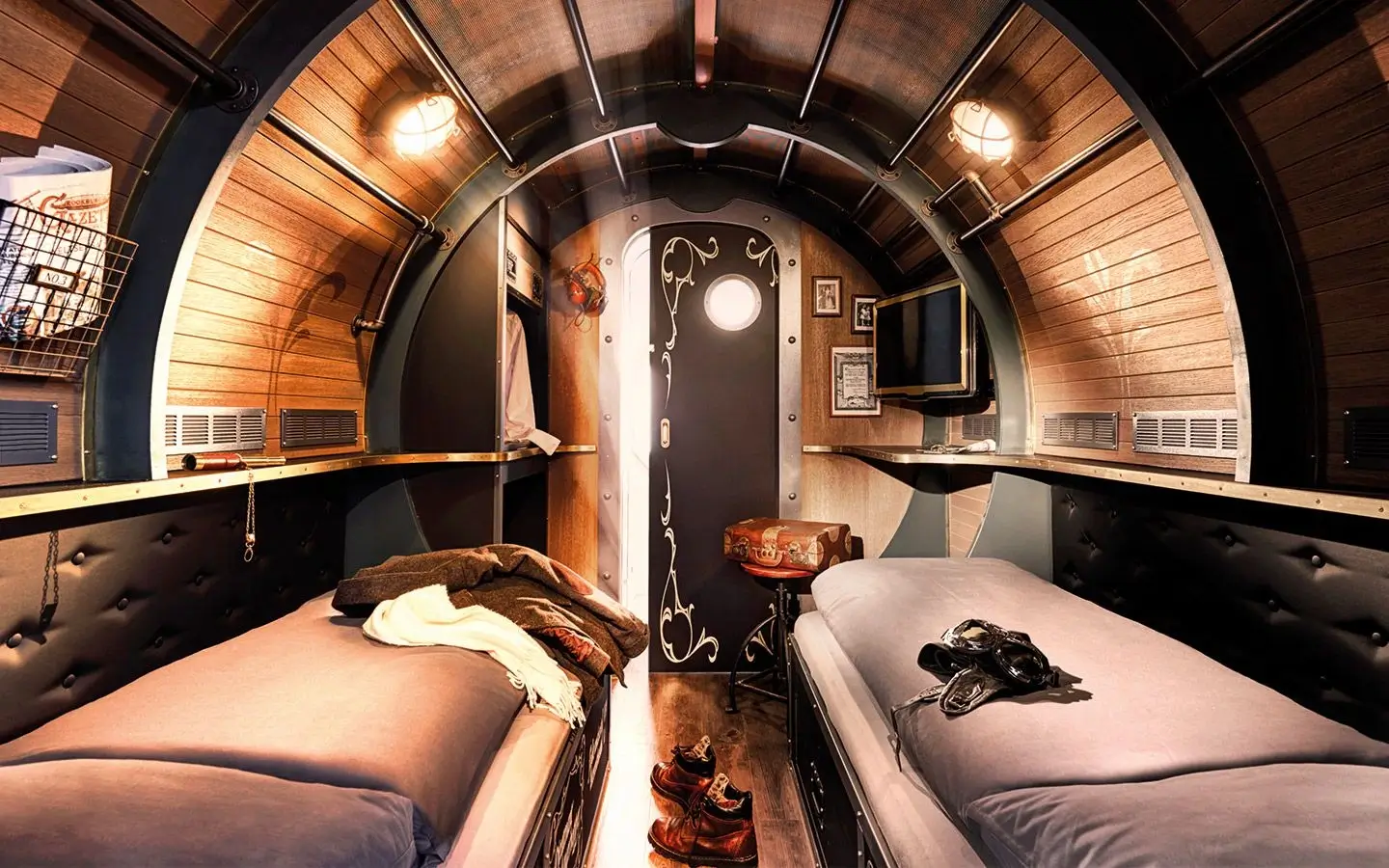 Hotel 1
