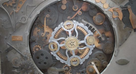 grande-horloge-room-rush